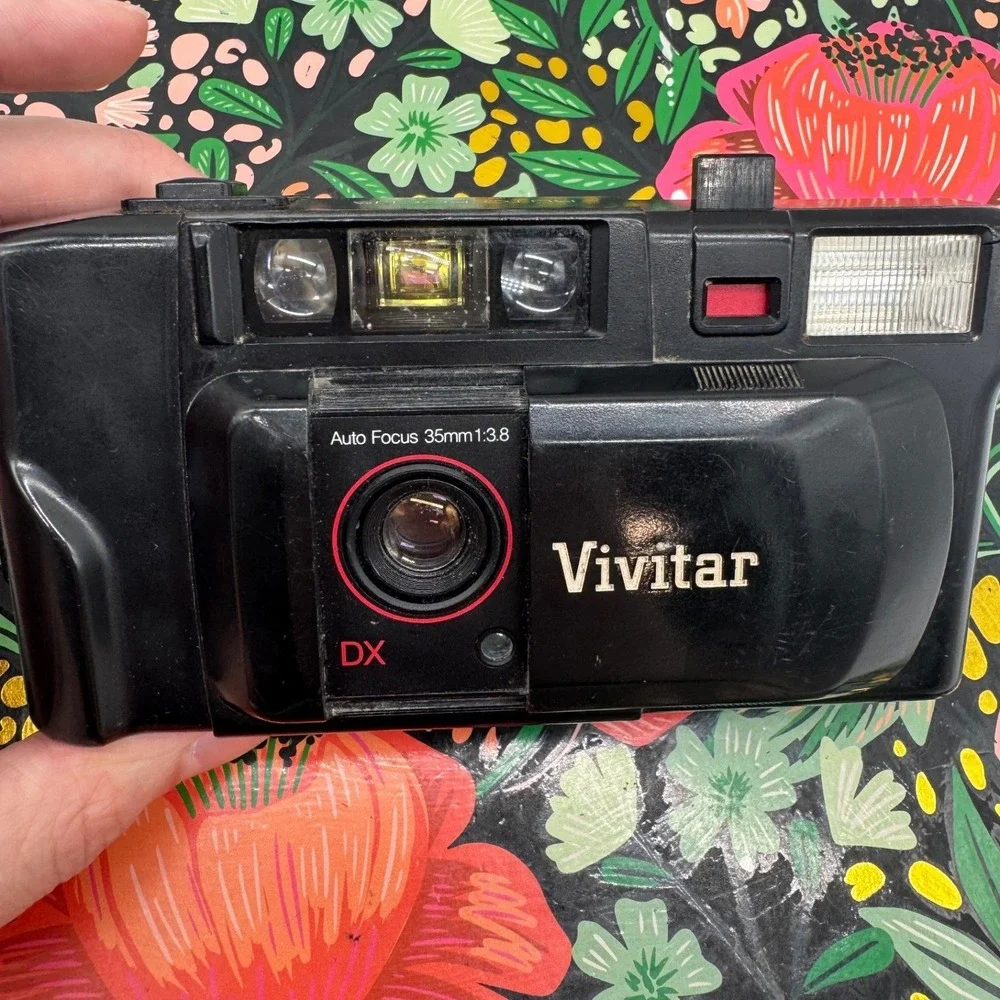 Vivitar Auto Focus 35mm Film Camera Point and Shoot Black f3.8 Lens DX Tested‎